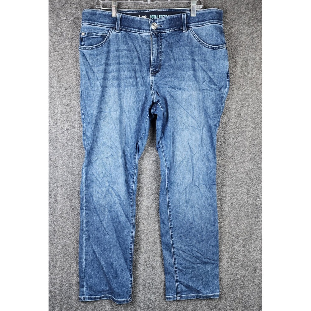 Lee Jeans Womens 16W Modern Series Total Freedom Blue Straight Leg Stretch EUC